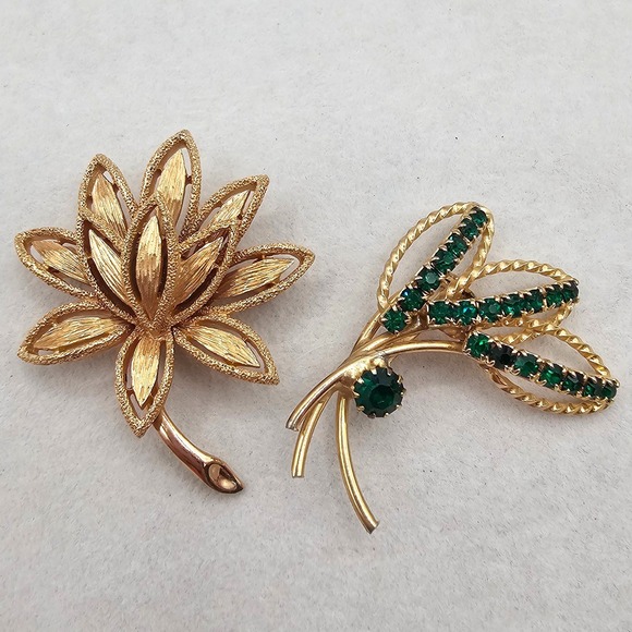 Avon Jewelry - Vintage Rhinestone Brooch Lot of 2 Gold Tone Leaf Green Floral Spray Pins